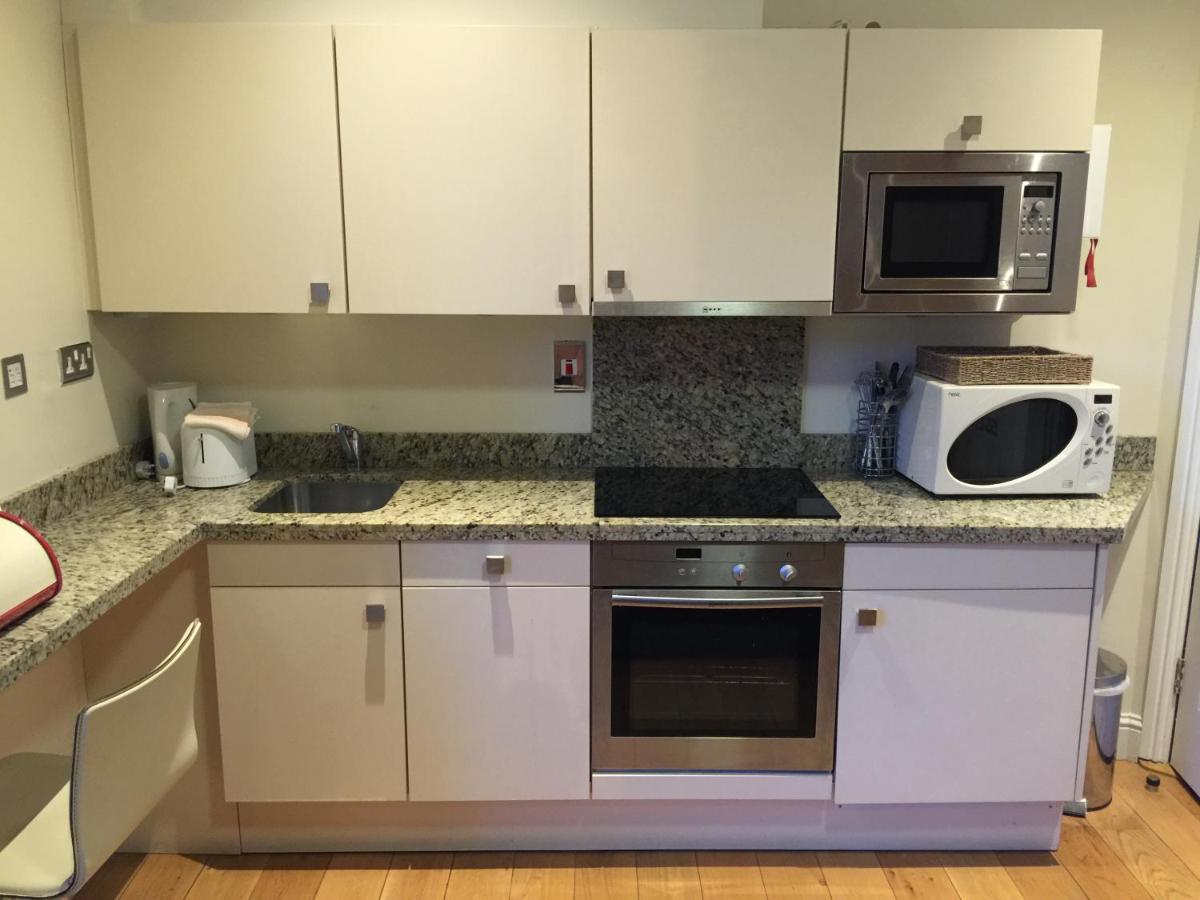 קורק College View Apartments מראה חיצוני תמונה