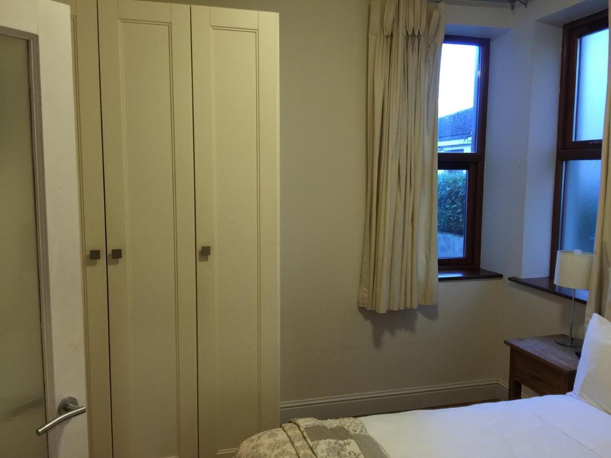קורק College View Apartments מראה חיצוני תמונה