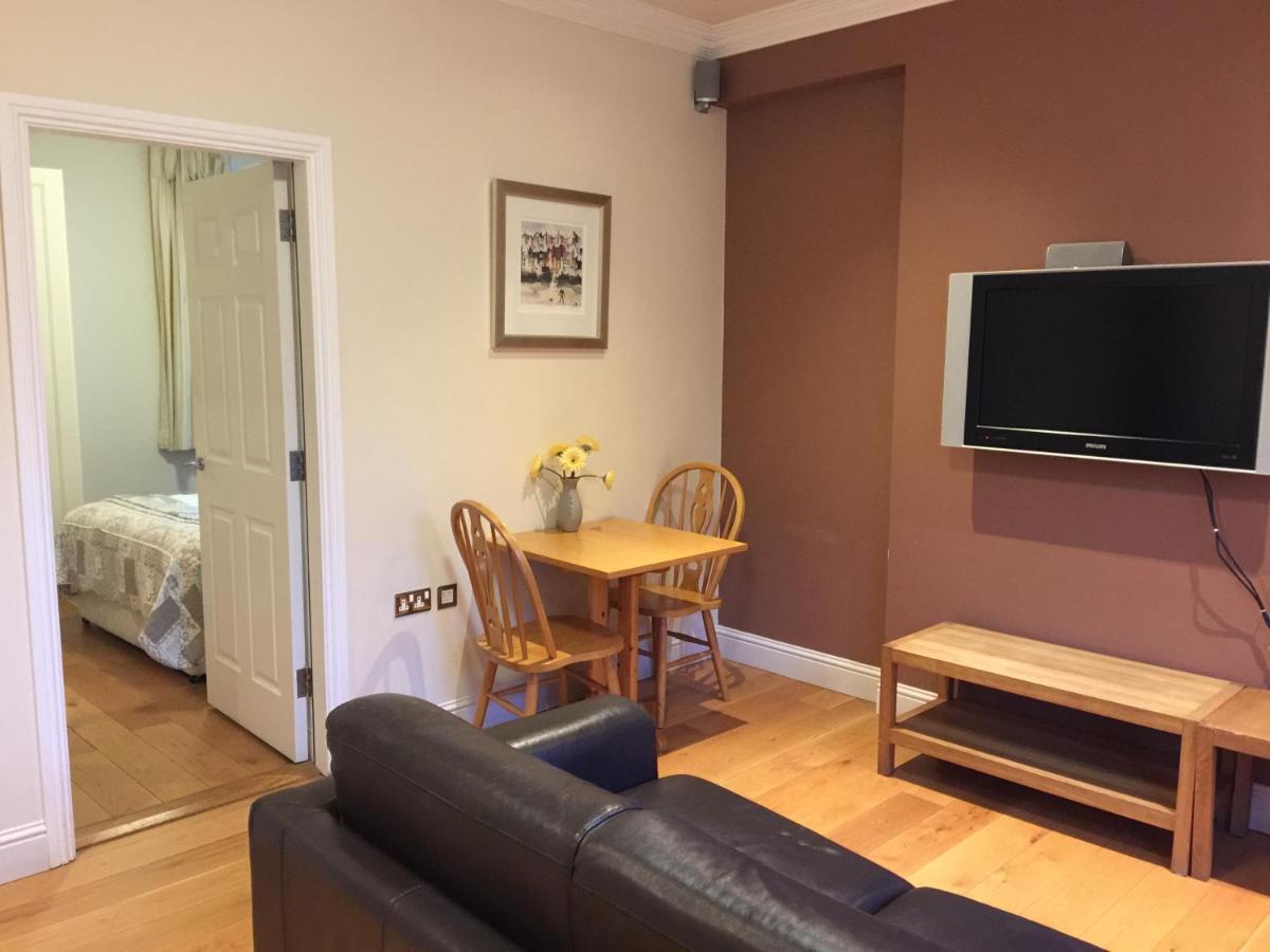 קורק College View Apartments מראה חיצוני תמונה